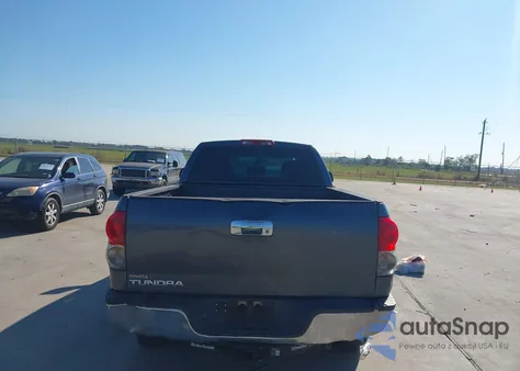 2008 Toyota Tundra Base V6 z USA, uszkodzony, nr VIN 5TFRU54148X011064